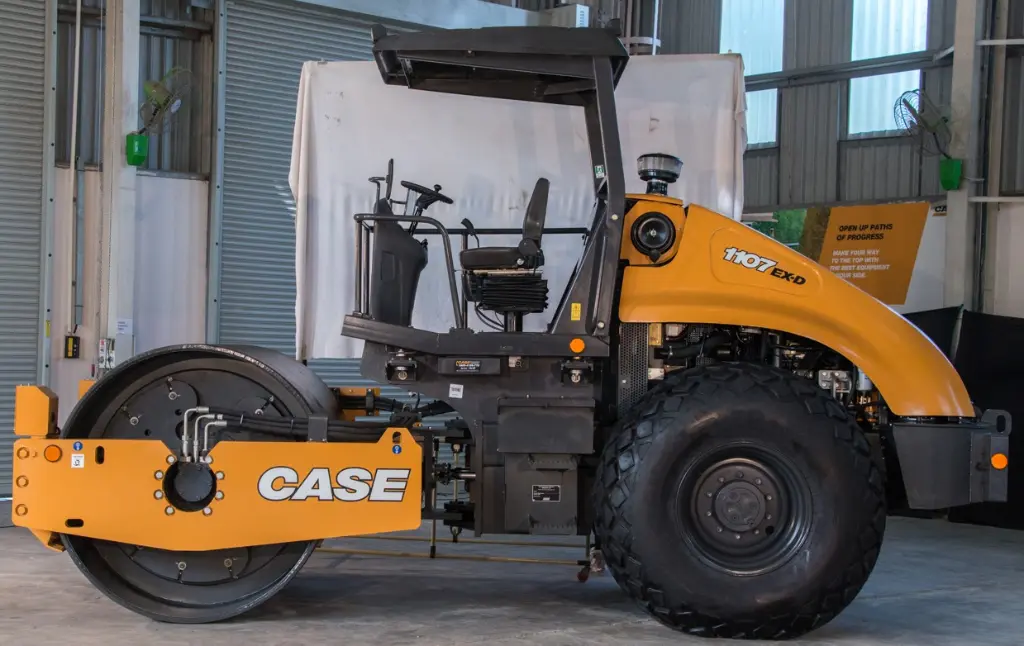 CASE 1107FX