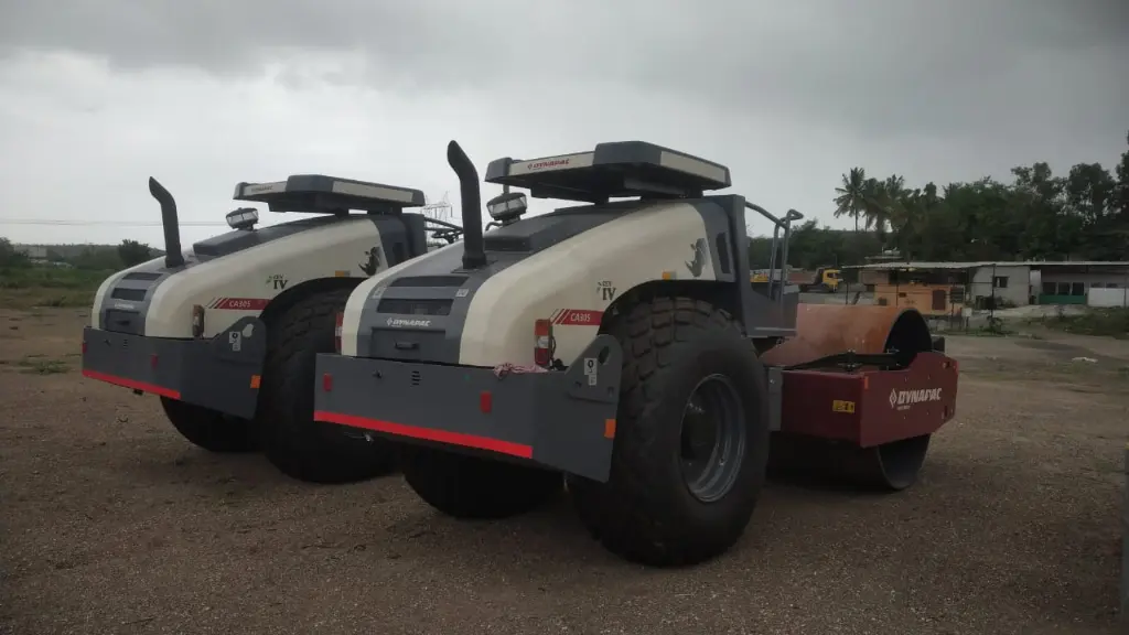 DYNAPAC CA305D