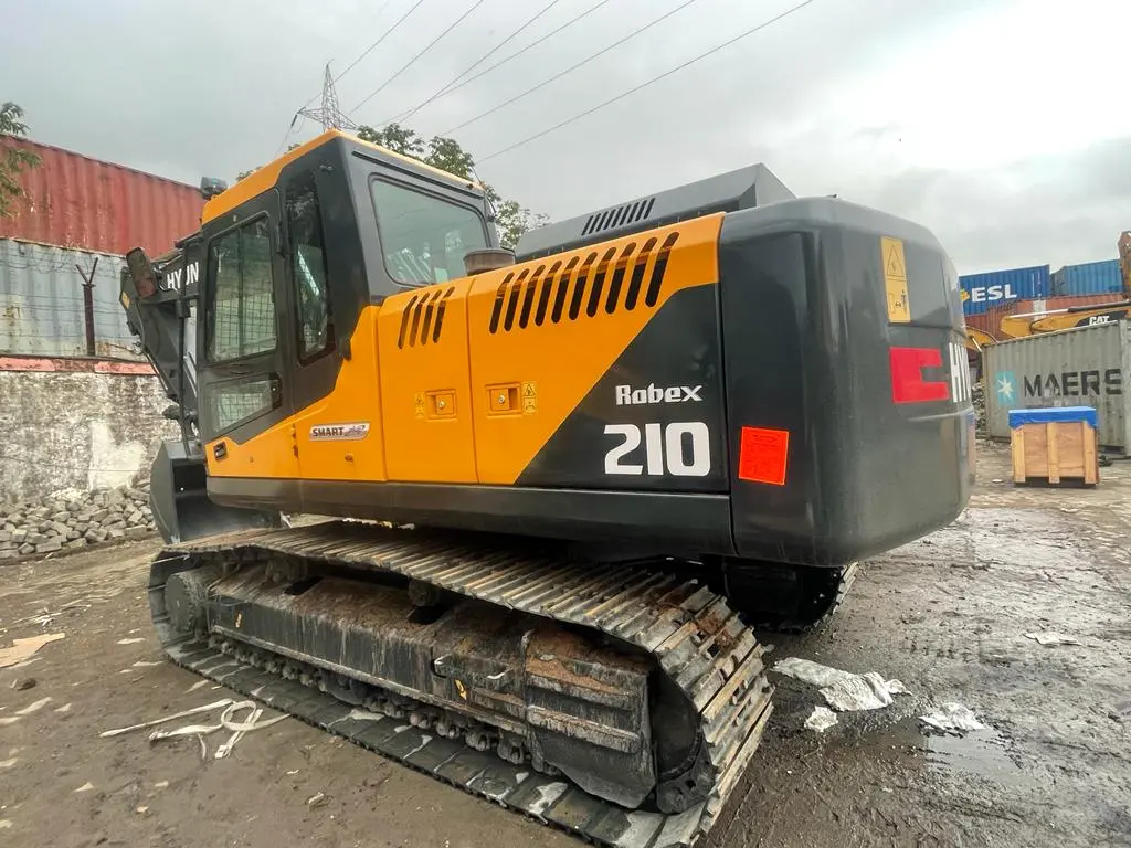 HYUNDAI R210