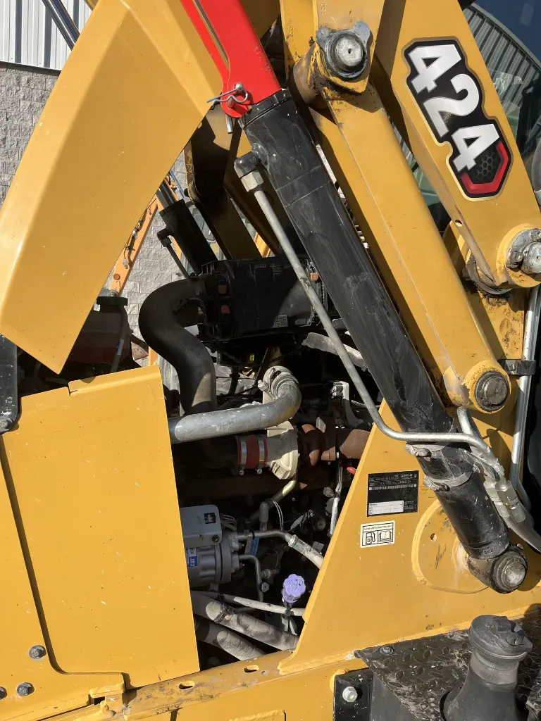 RETROEXCAVADORA CAT 424 4WD - 2022
