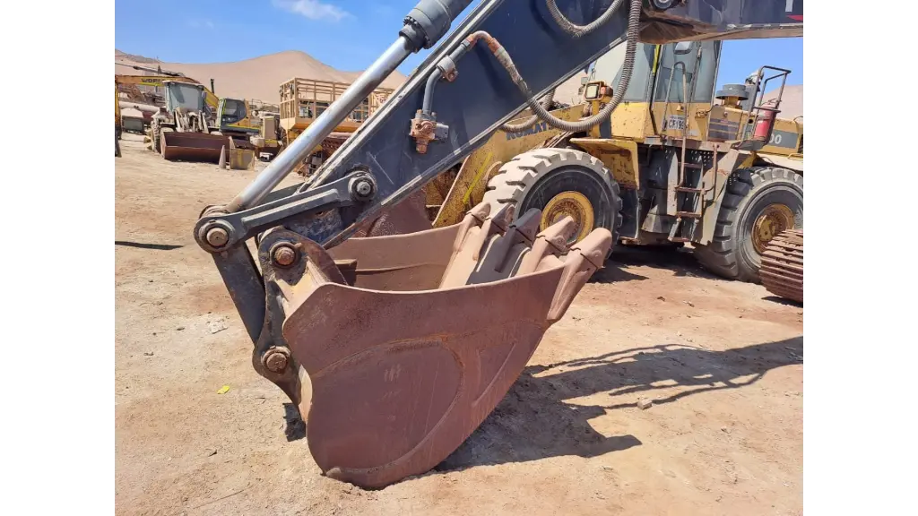 EXCAVADORA DE CADENA HMK 310LC - 2021