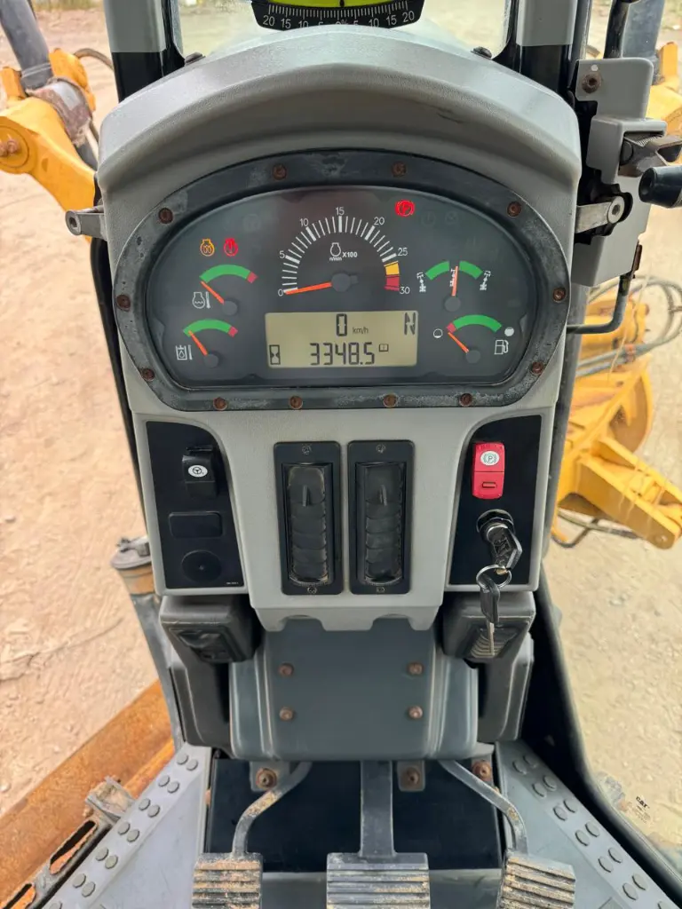 CAT 150 AÑO 2022 3,347 HORAS